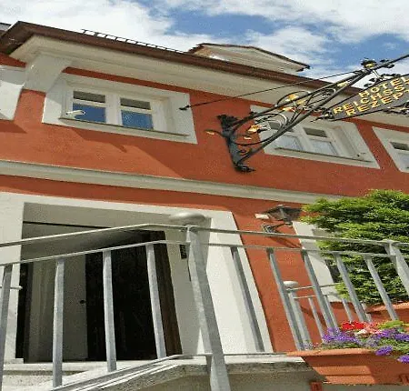 Arvena Reichsstadt באד וינדסהיים